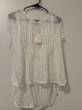 Free People White Sheer Knit Fringe Boho Cover Up Top Size Medium NEW